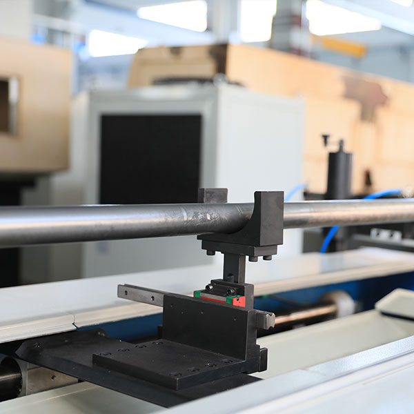 深孔珩磨机床加工